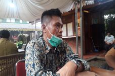 Warga Kurang Mampu Terdampak...