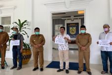 Banda Aceh Menyalurkan...