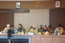 Gubernur NTB Gelar Rakor...