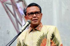 Gubernur Sulsel Pilih...
