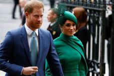 Pangeran Harry dan Istri...