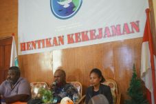 Penembakan KKB ke Karyawan...