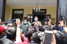 Polri-TNI Gelar Siapkan...