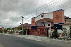 Sleman Siapkan Balai...