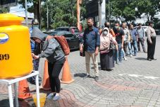 Cegah Penyebaran Corona,...