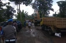 Tutup Tambang Ilegal,...