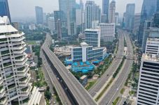 Cegah Corona, Jakarta...