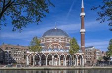 100 Masjid di Jerman-Belanda...