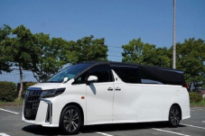 Keren, Toyota Alphard...