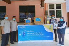 PGN Serahkan Bantuan...