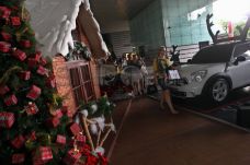 Dekorasi Natal di pusat...