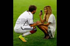 Juara Dunia, WAGs Cantik...