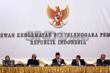 DKPP Gelar Sidang Lanjutan...