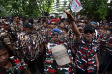 Massa Desak DKPP Ungkap...