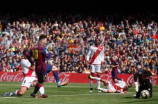 Pesta Gol Barca, Singkirkan...