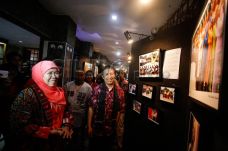 Mensos Resmikan Pameran...
