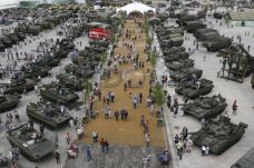 Pameran Perangkat Militer...