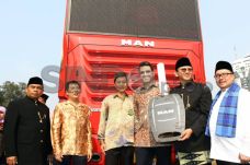 Bus Tingkat Gratis Kado...