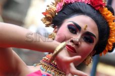 Kemeriahan Festival...