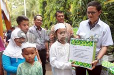 Ribuan Paket Sembako...
