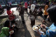 Ramai-ramai Sarapan...