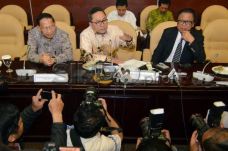 MPR Akan Selenggarakan...