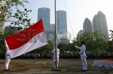 Ribuan Karyawan Ikuti...
