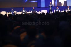 Ratusan Anggota DPR...