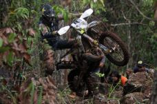 Crosser Afsel Wade Young...
