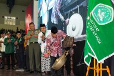 Ketua Umum PBNU Buka...