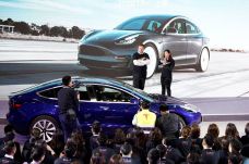 Elon Musk Hadiri Pelepasan...