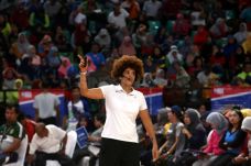 Pelatih NBA Latih Basket...
