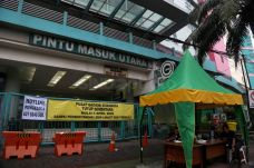 Pemilik Lapak Terinfeksi...