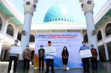 Mayapada Group Serahkan...