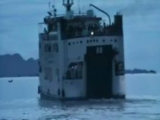KMP Simeulue Angkut...