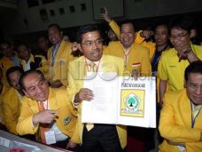 Golkar Kubu Ical Gugat...