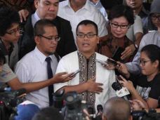 Langgar Aturan, Denny...