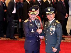 Badrodin Haiti Resmi...