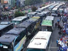 Buruh Tumpah di Ibukota,...