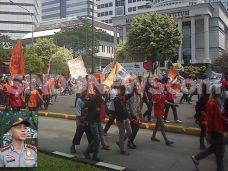 Jak Mania Kepung Istana...