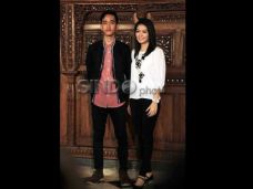 Berkas Pernikahan Gibran-Selvi...