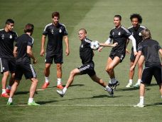 Hadapi Juve, El Real...