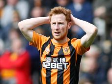 QPR dan Burnley Terdegradasi,...