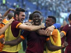 Tekuk Lazio, Roma Nyaman...