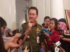 Rumahnya Didemo, Ahok...