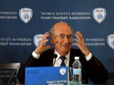 Blatter: Figo Tak Usah...