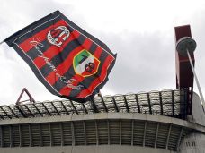 Milan Bidik 3 Pemain...
