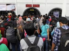 Puncak Mudik di Stasiun...