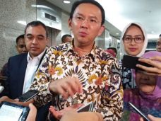 Tambah Libur Lebaran,...