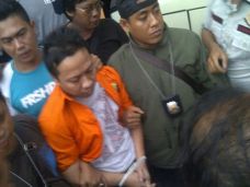 Pembunuh Rian Peragakan...